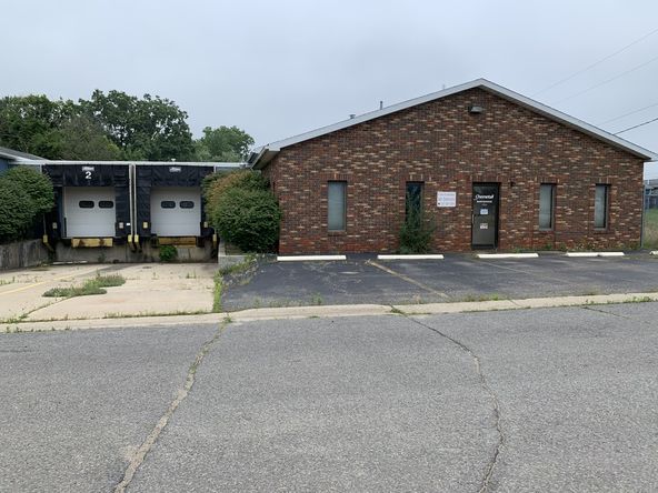 1610 Clara St, Jackson, MI 49203